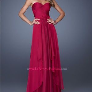 La femme red chiffon dress size 6